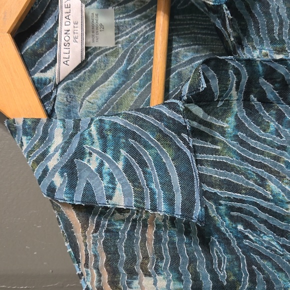 Allison Daley 3/4 Sleeve Button-down Blouse - Picture 2 of 8